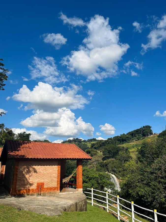 Chalés Pedacim du Céu Bueno Brandão Kültér fotó